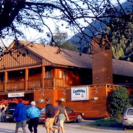 Cumbrian Inn Bella Coola Eksteriør billede