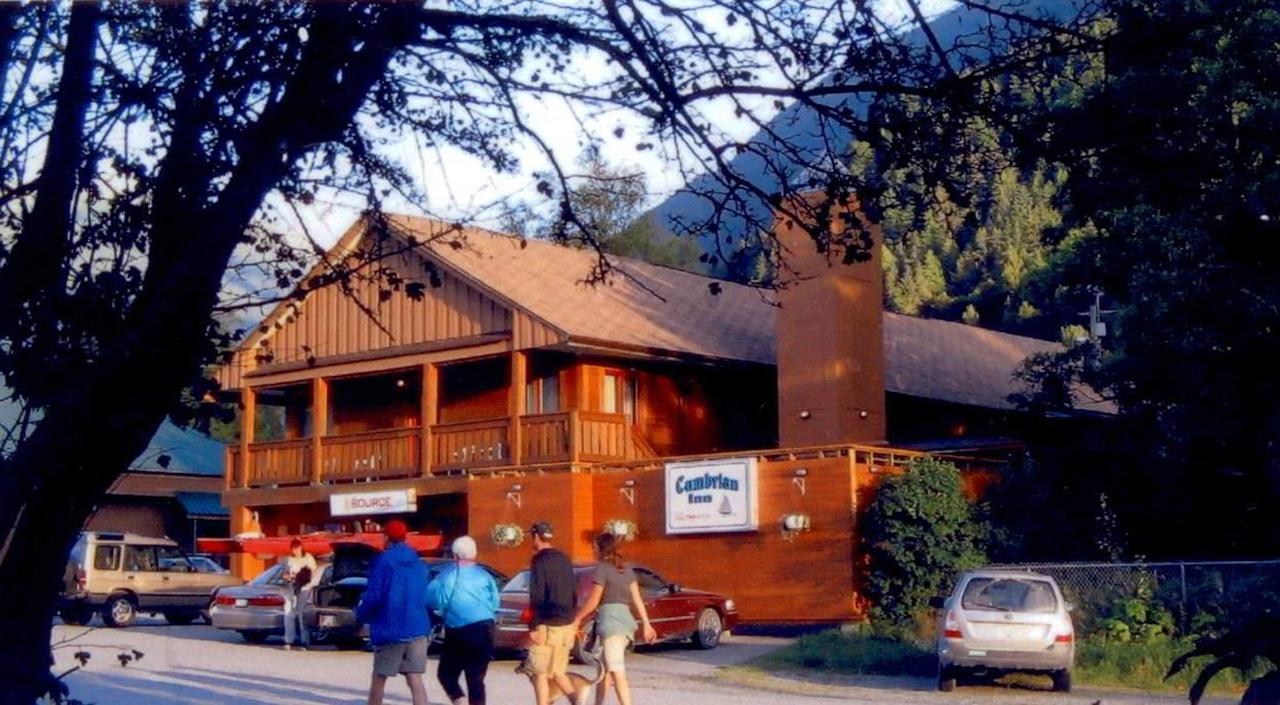 Cumbrian Inn Bella Coola Eksteriør billede